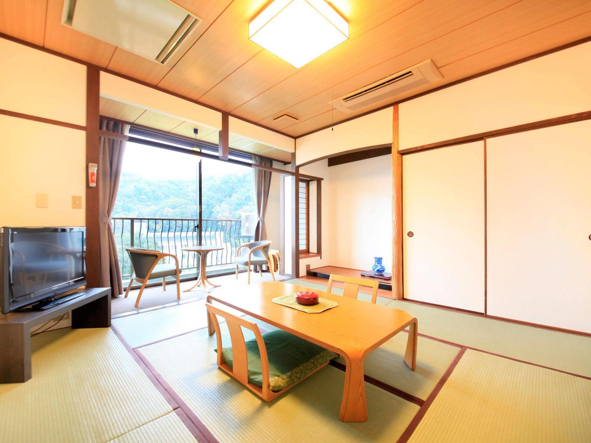 Hotel Kamogawaso Takehara Exteriér fotografie