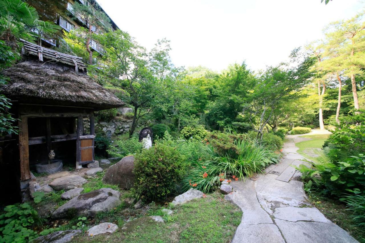 Hotel Kamogawaso Takehara Exteriér fotografie